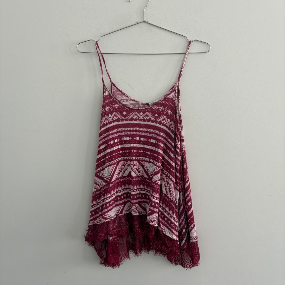 Cloudchaser Geometric Lace Trim Cami Tank Top Maroon Large